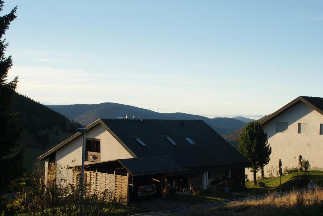 Schoene Aussicht Todtnau Esterno foto